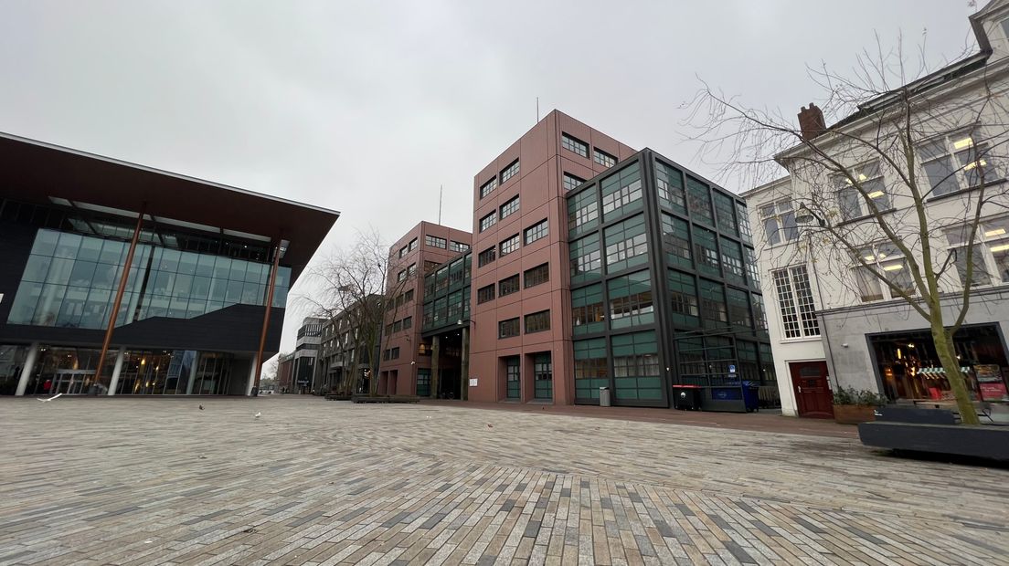 Surhuizumer (38) schiet met luchtbuks op buurman