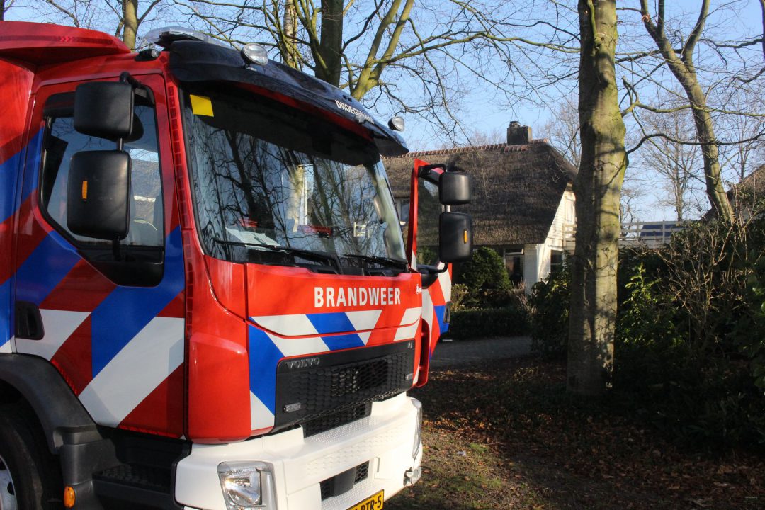 Ovenbrand in Harkema snel onder controle door brandweer