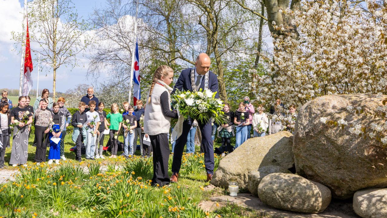 Blauforlaet herdenkt 80 jaar vrijheid met kinderen en verhalen van moed