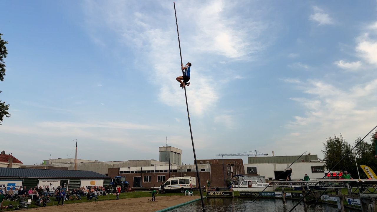 Moai Fuort 19: Fierljeppen in Burgum: 