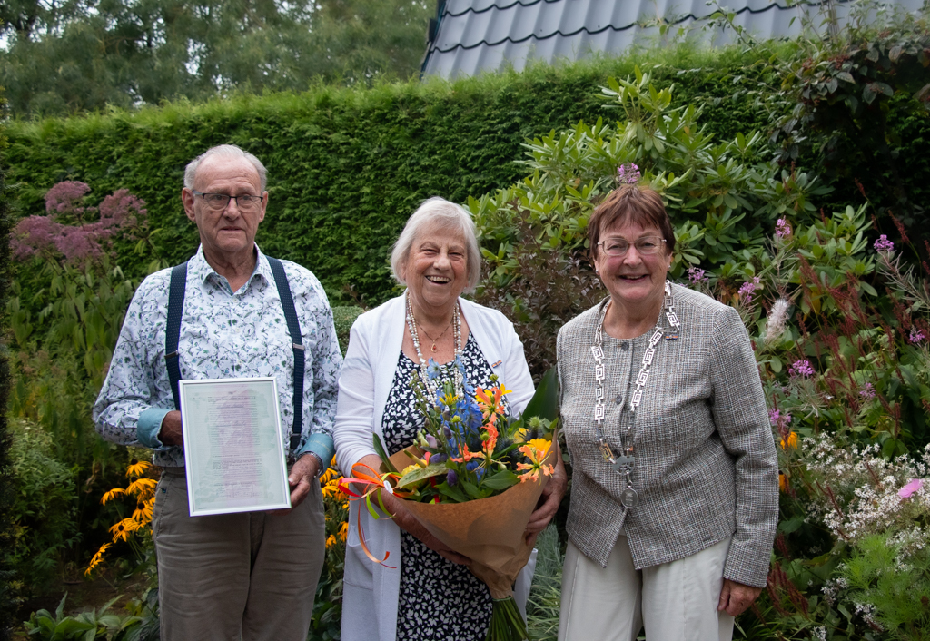 Echtpaar De Boer-Veenstra viert 65-jarig huwelijksjubileum