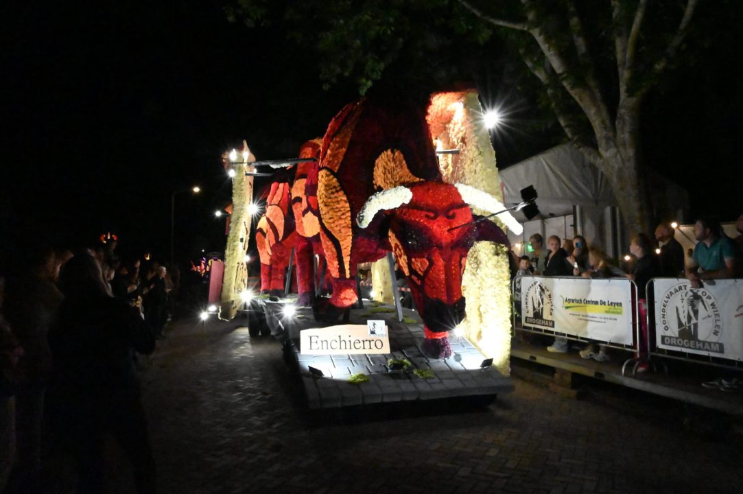 Stralende start voor 56e Gondelvaart op Wielen: 