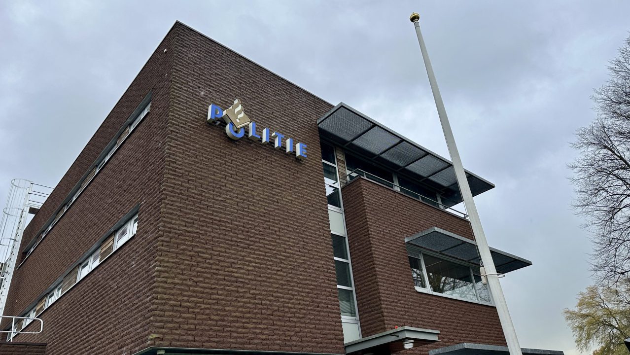 Kas vernield na vermoedelijke ontploffing, bestuurder onder invloed aangehouden