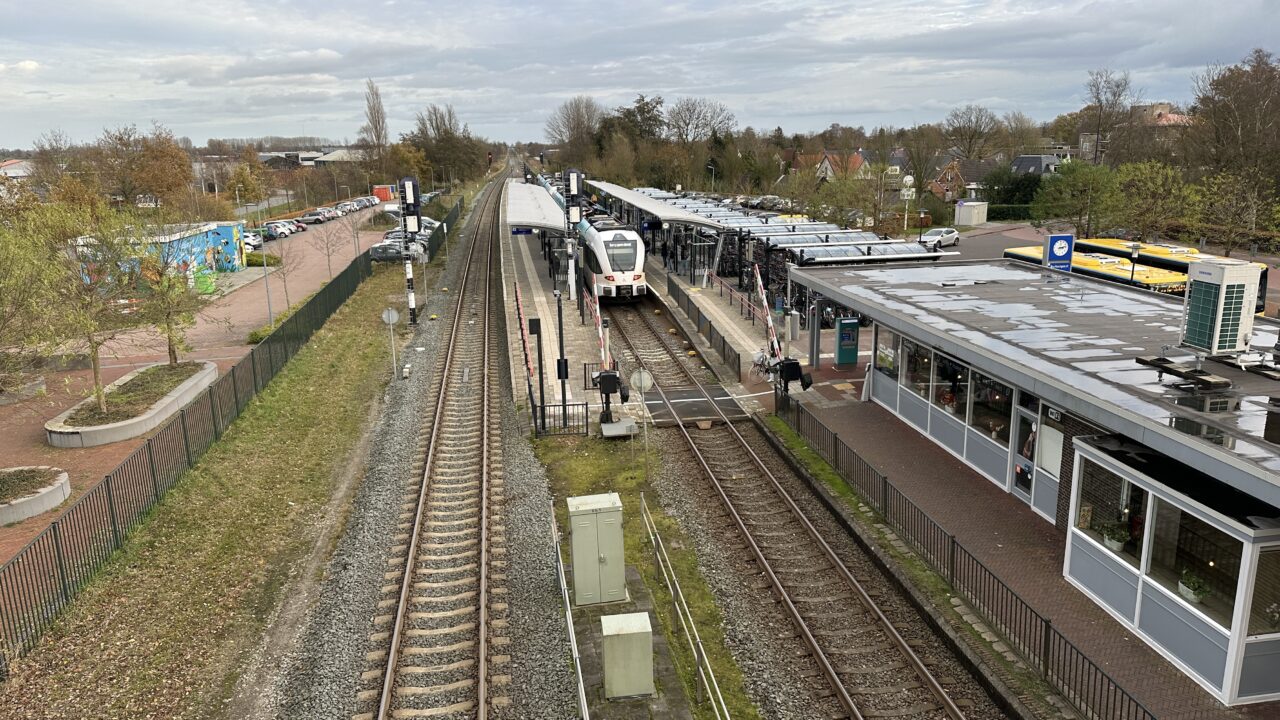 Minder treinen tussen Buitenpost en Hurdegaryp