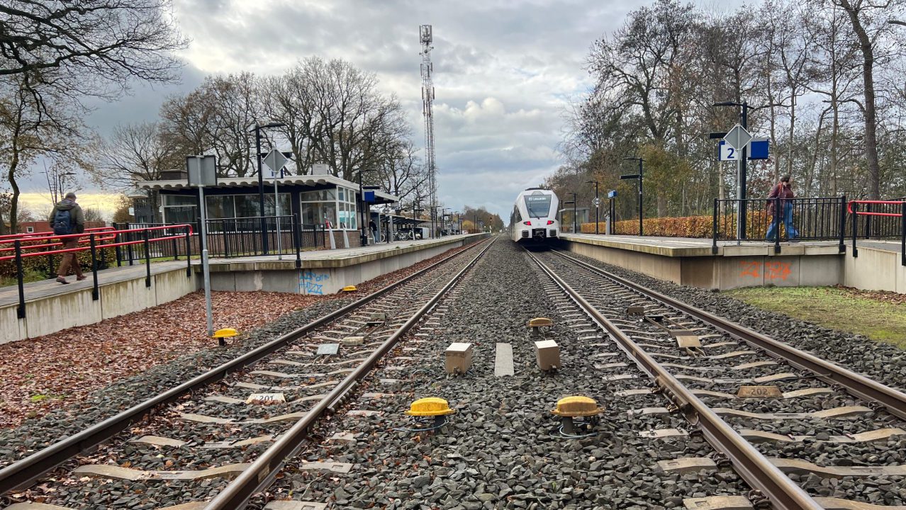 Geen treinen tussen Hurdegaryp en Leeuwarden door seinstoring