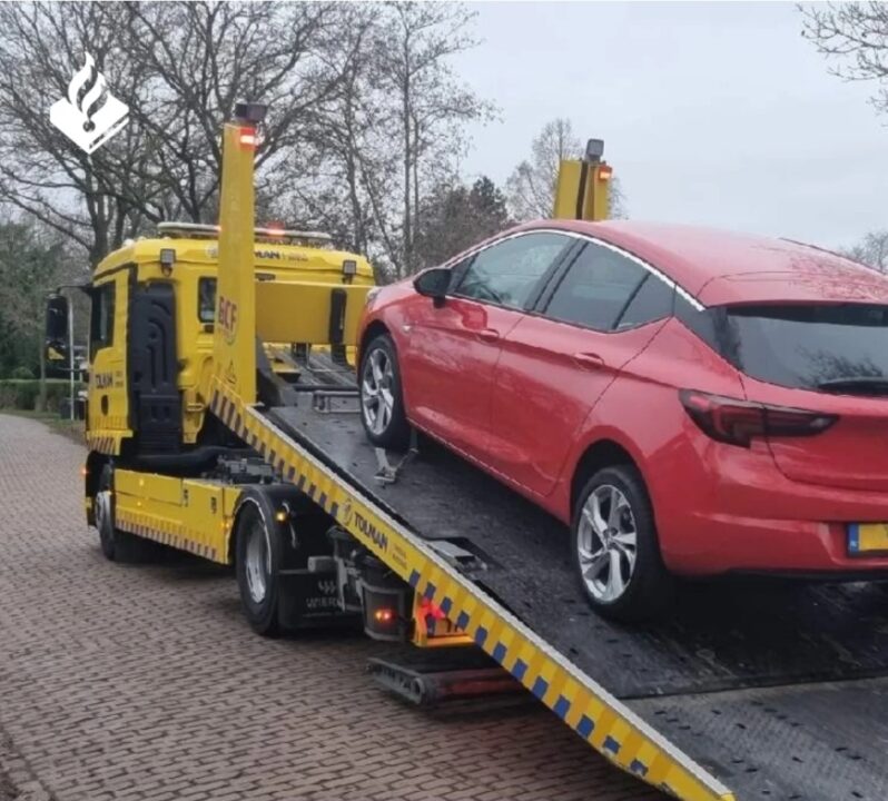 Meerdere auto’s in beslag genomen door de politie