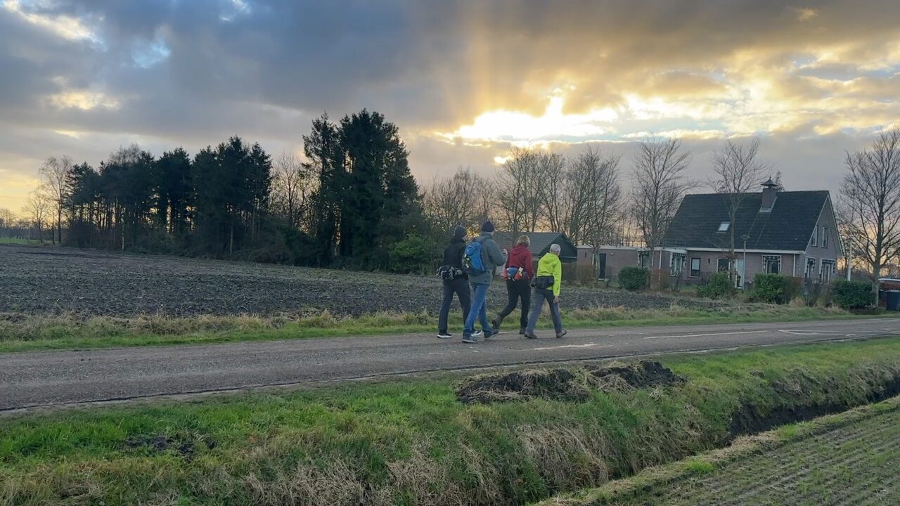 Slach om ’e Toer brengt mensen bijelkaar: “Bist noait allinnich”