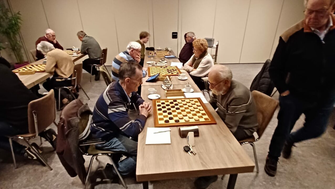 TTS Surhuisterveen overtuigend langs Lemmer in zesde ronde