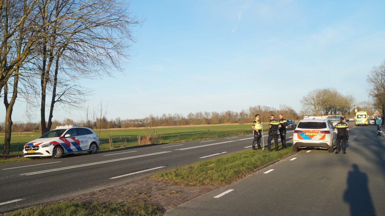 Kop-staart botsing op Rijksstraatweg (N355) bij Noardburgum