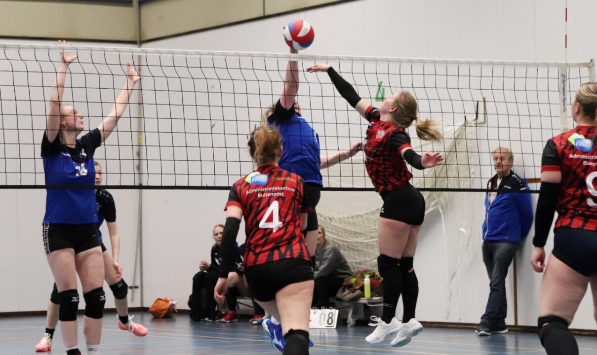 Triumphera Dames 1 wint derby van het noorden tegen Buitenpost Dames 1