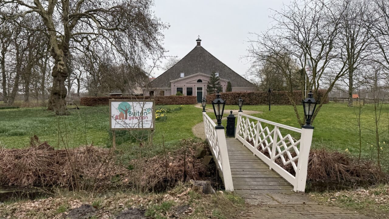 Contract zorgboerderij Buitengewoon Feankleaster beëindigd, exploitant betwist geschetste beeld