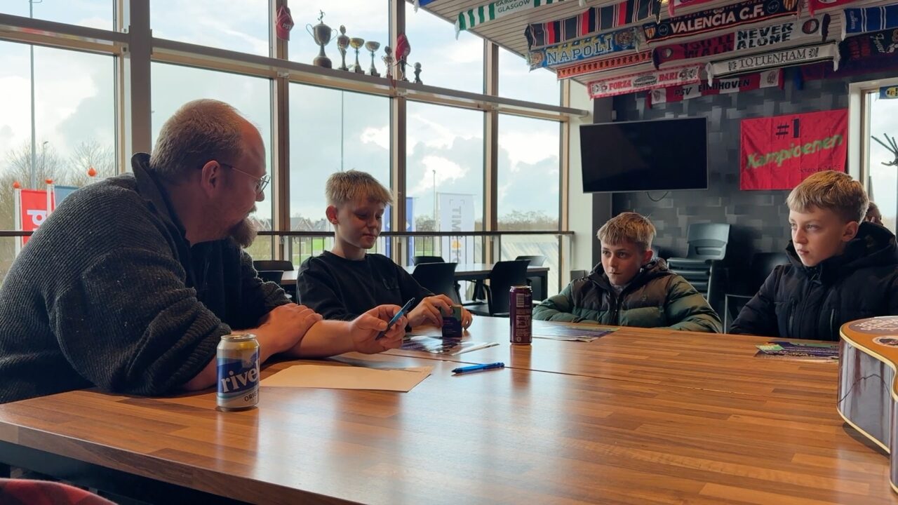 ’t Stationnetje De Westereen zoekt meer jeugd: “Wy wolle jongerein in plak jaan”