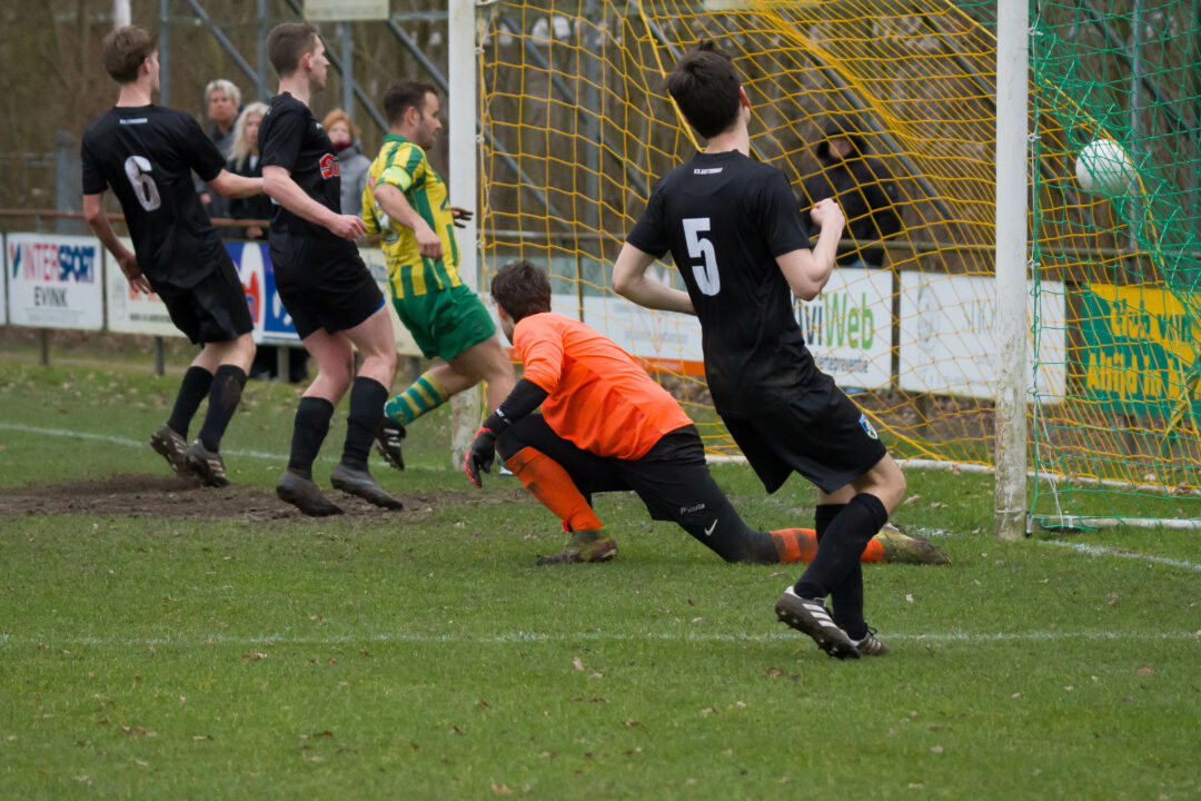 Dominant Harkema-Opeinde schiet met scherp tegen Eastermar