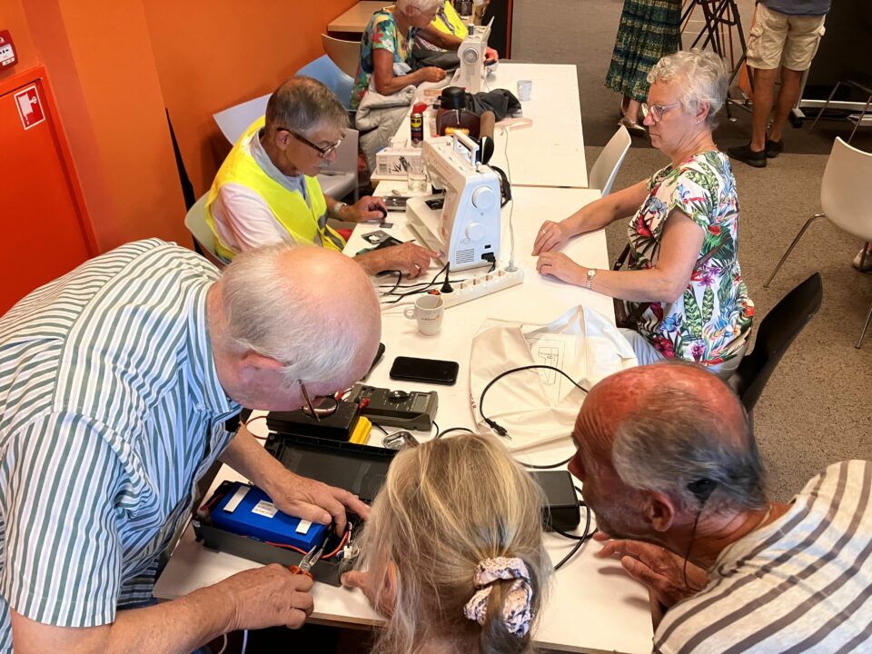 Repair Café Dokkum kijkt als vereniging terug op succesvol 2025