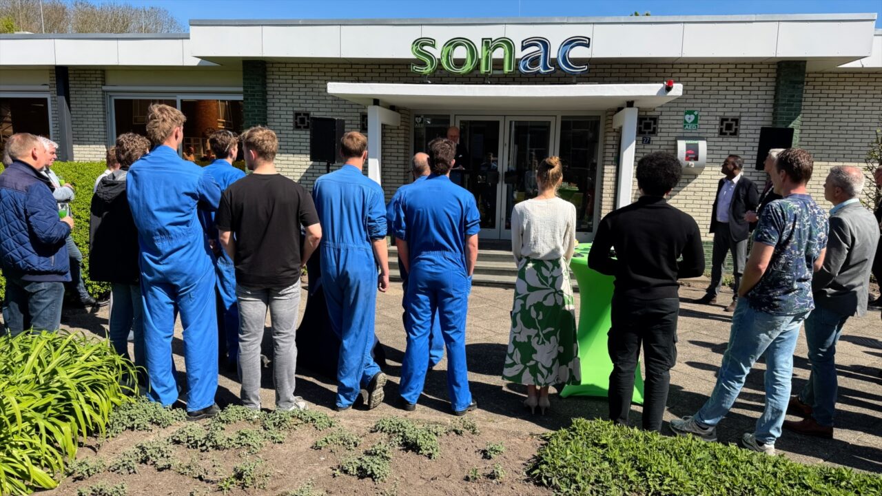 Sonac Burgum viert honderd-jarig jubileum: 