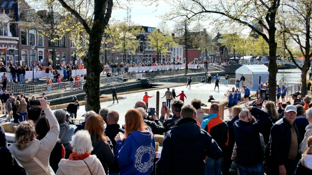 Prins ontvlucht Dokkum vanwege Keningsdei