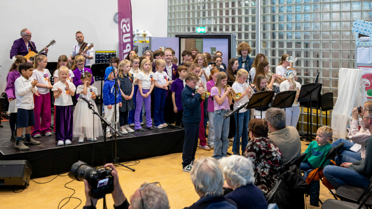 Zo klinkt het Keningsnûmer: eerste publieke repetitie Opus 3 voor optreden voor de koning