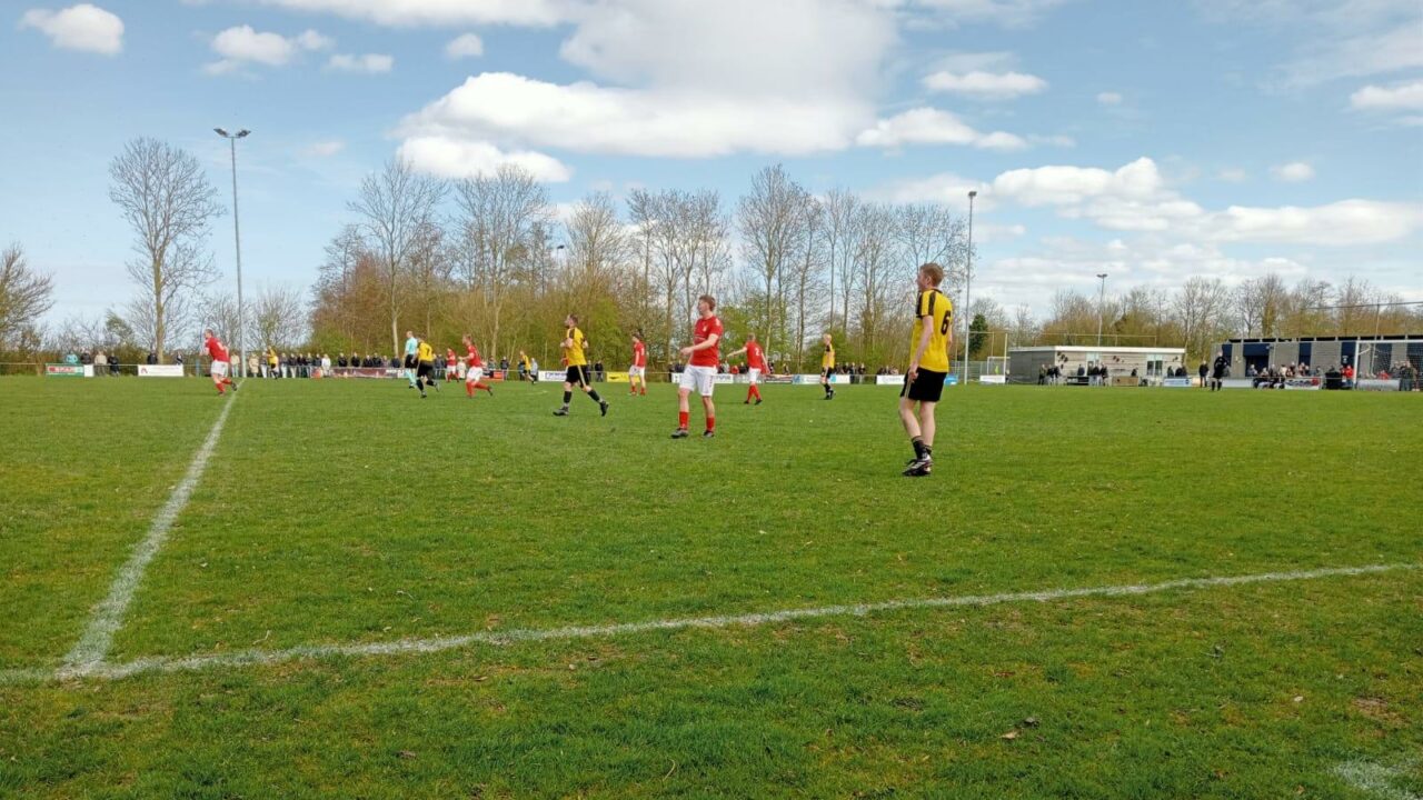 Blija laat het liggen en verliest in rommelig duel van Ternaard