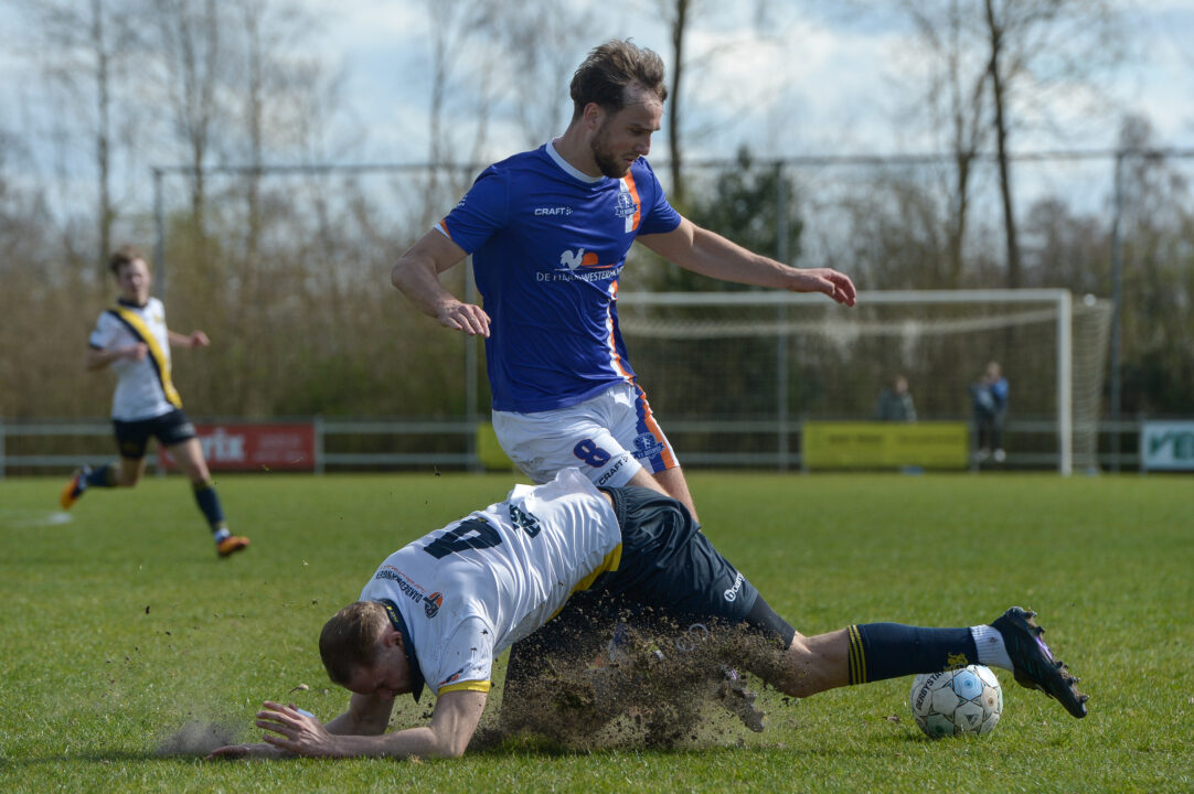 Nipte verliespartij voor Buitenpost tegen koploper