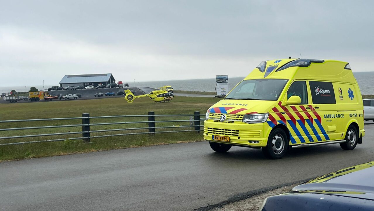 Hulpactie voor grote groep wadlopers bij Ameland
