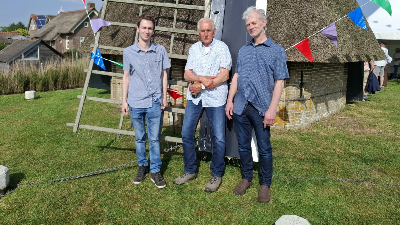 Eeuwe de Vries al vijftig jaar molenaar in Aldtsjerk