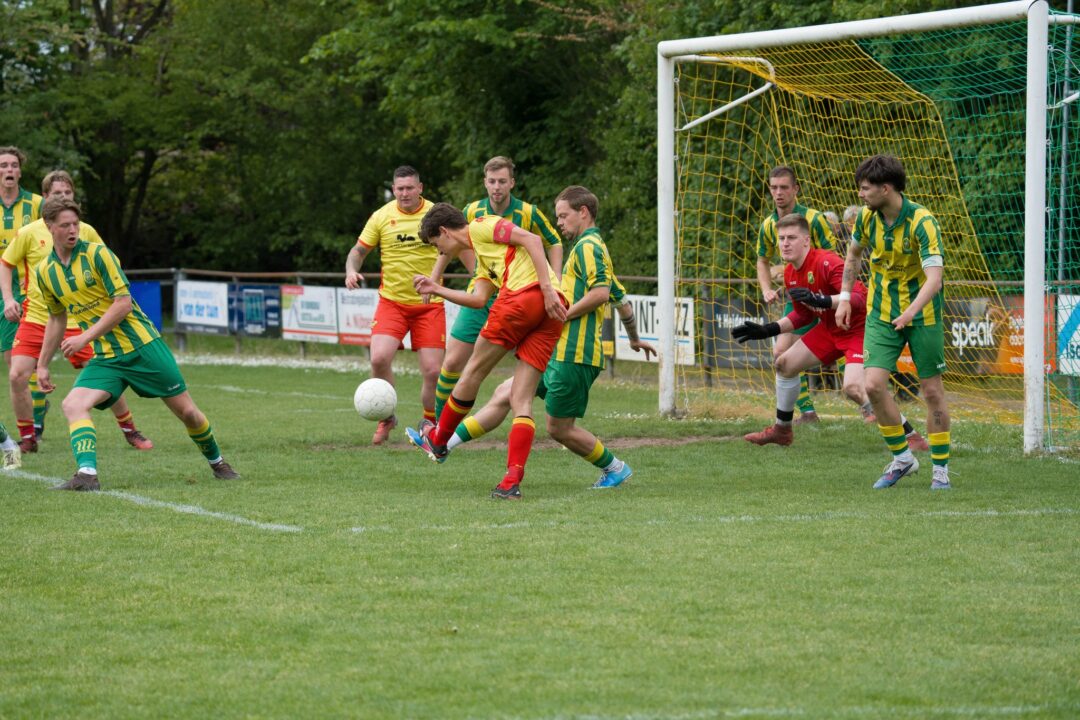 Harkema-Opeinde verliest derby van Drogeham met 2-3