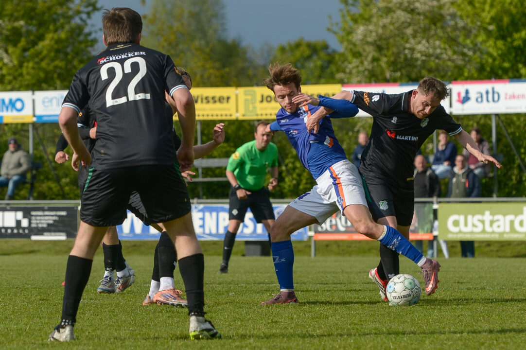 Gelijkspel in Buitenpost betekent kampioensfeest voor Frisia in Winschoten
