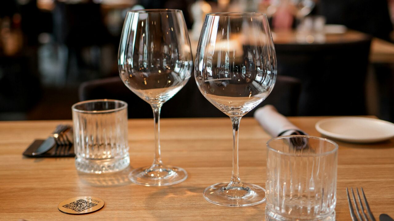 Controles bij horeca in Dantumadiel: meerdere overtredingen vastgesteld