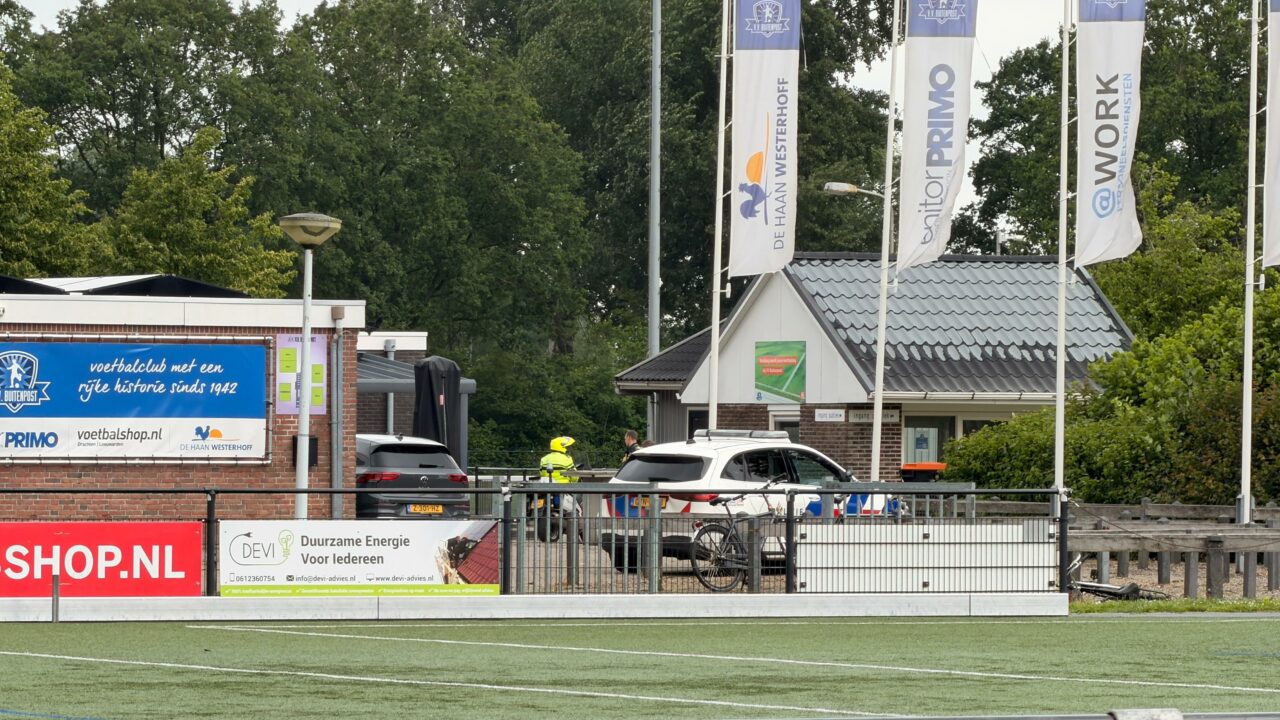 Vermiste jongen (17) in Buitenpost in goede gezondheid gevonden