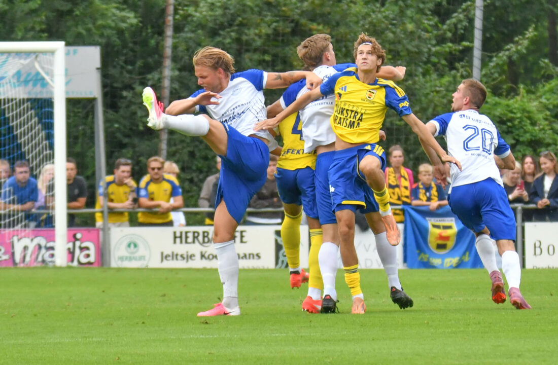 Cambuur wint met 9-0 in Kootstertille: 