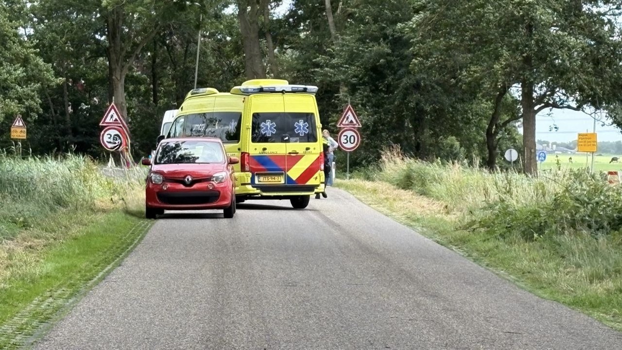 Ongeval op Zomerweg bij Hurdegaryp: fietser raakt gewond