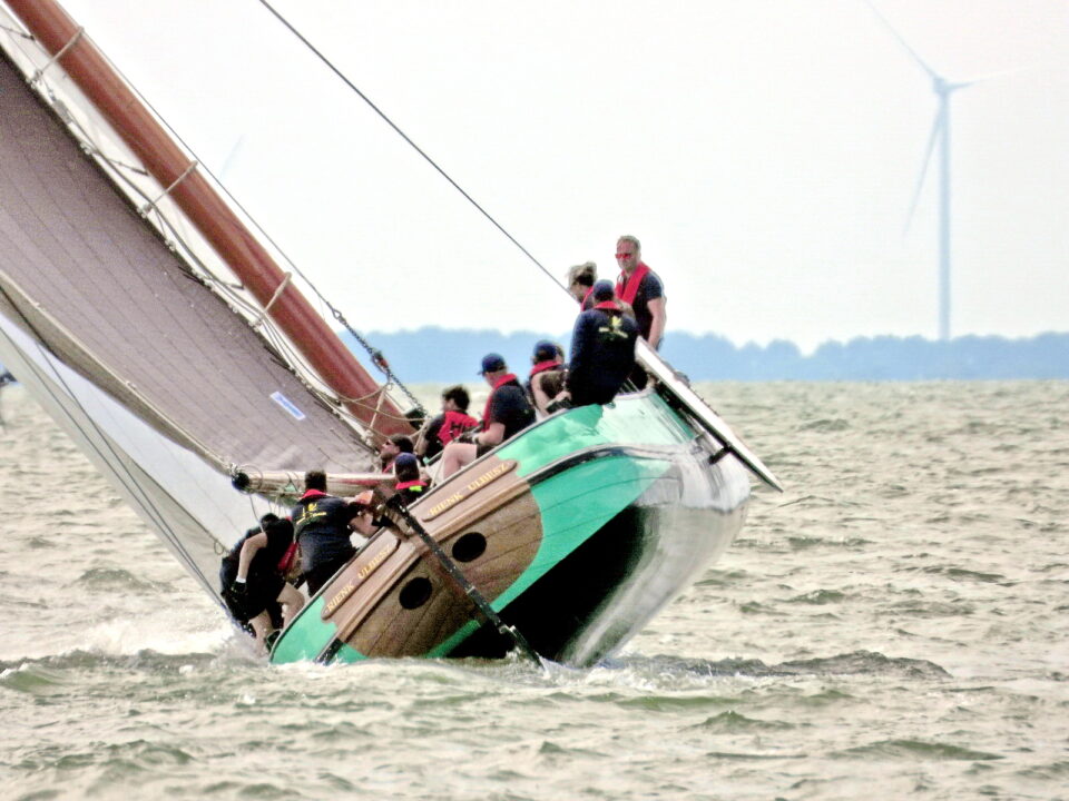 Grou wint in Stavoren en vergroot voorsprong in SKS-klassement