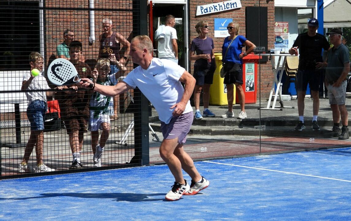 Spannende tennis- en padel wedstrijden Buitenpost