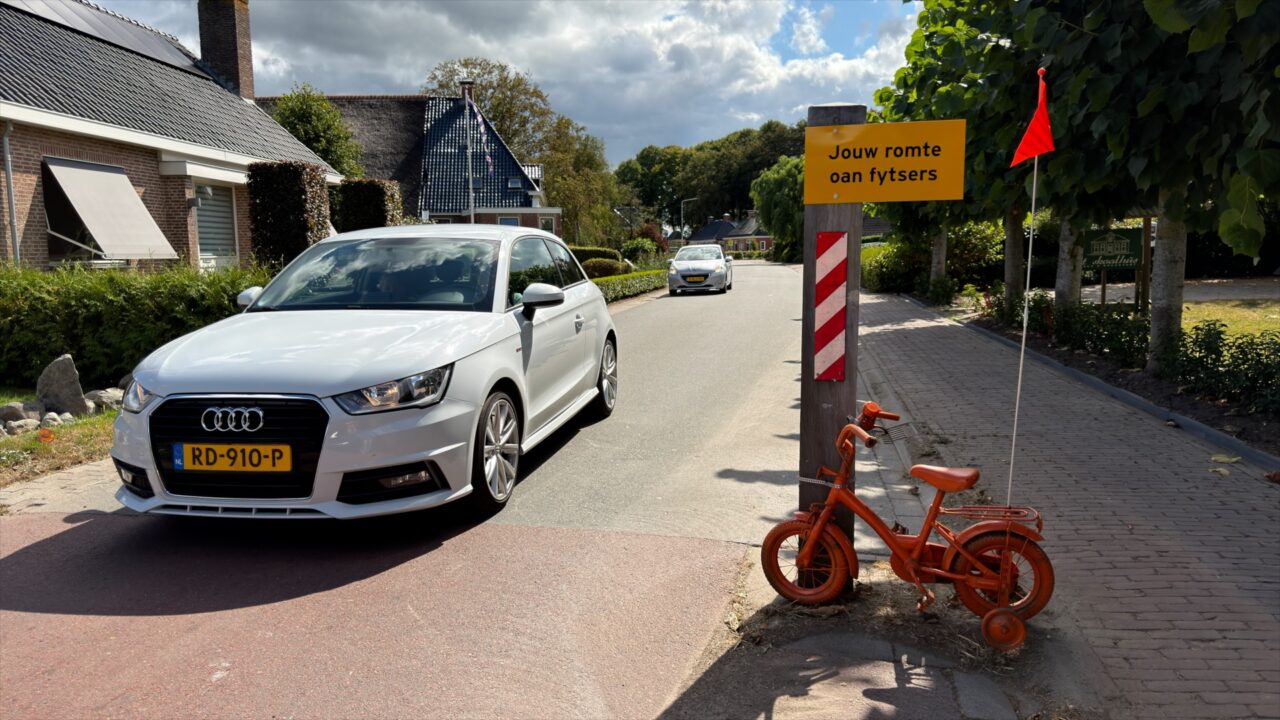 Trekwei (N910) drie weken dicht: dorpen roepen sluipverkeer op ludieke wijze tot kalmte