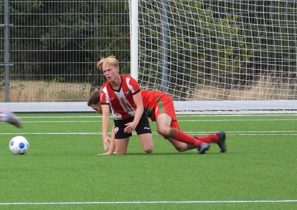 Oefenwedstrijd v.v. Zwaagwesteinde – Friese Boys