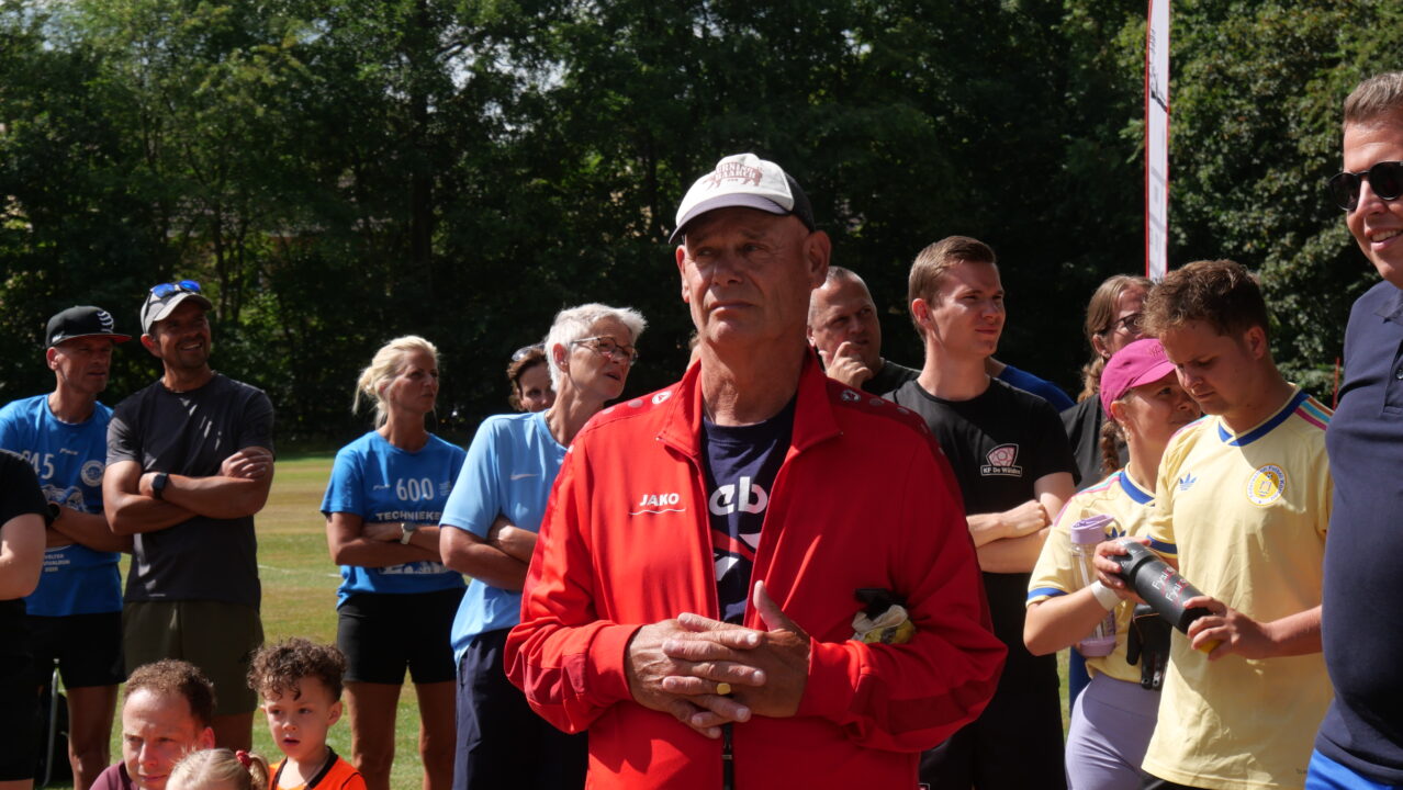 Keatsklub De Wâldklappers viert 50-jarig jubileum met eerbetoon aan clubicoon Wim Jousma