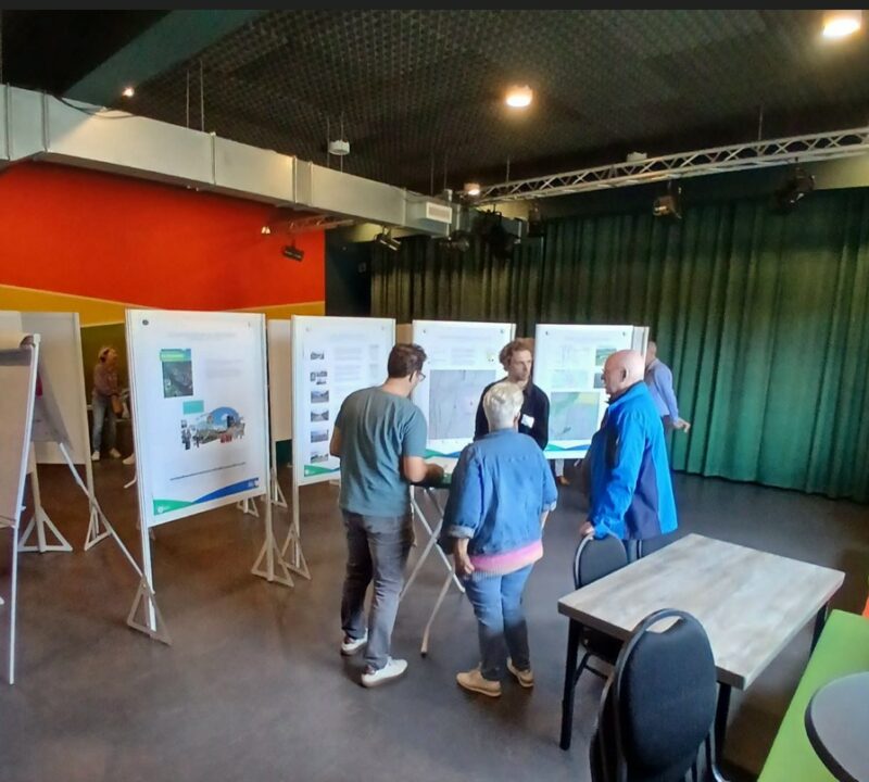 Veel betrokken inwoners tijdens informatiemarkt in De Westereen