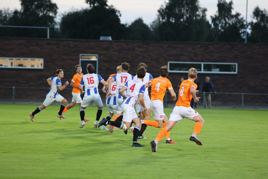 vv Kollum wint bekerwedstrijd 2-4 van vv Heerenveen