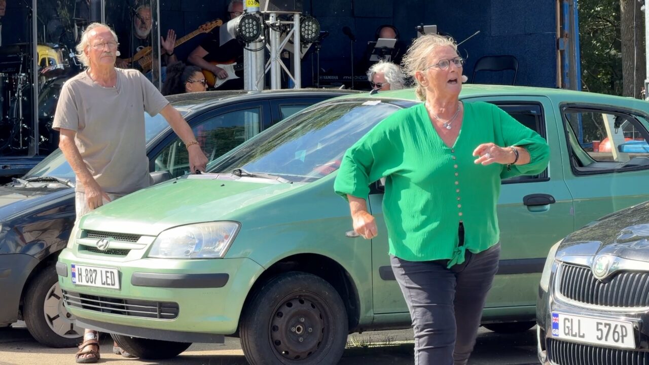 Iepenloftspul Burgum vertelt verhaal van solidariteit tussen twee werelden