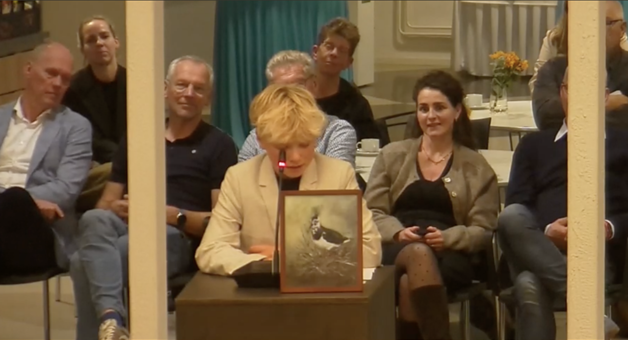 Gemeenteraad steunt huldiging voor vinder eerste jeugdljipaai Noardeast-Fryslân