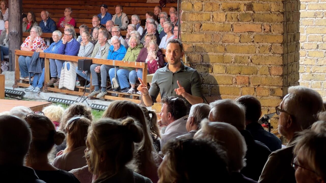 Zonnekoning van Dokkum aangepast voor blinde en dove bezoekers: ''Fantastisch''