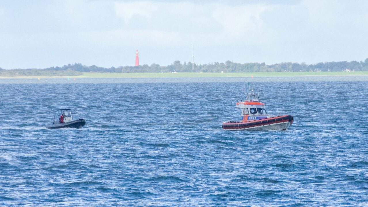 Oefening KNRM eindigt in hulpverlening bij motorpech
