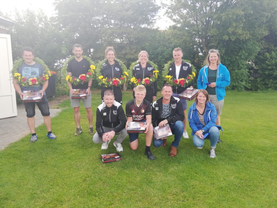 Eerste kaatswedstrijd senioren in Paesens-Moddergat